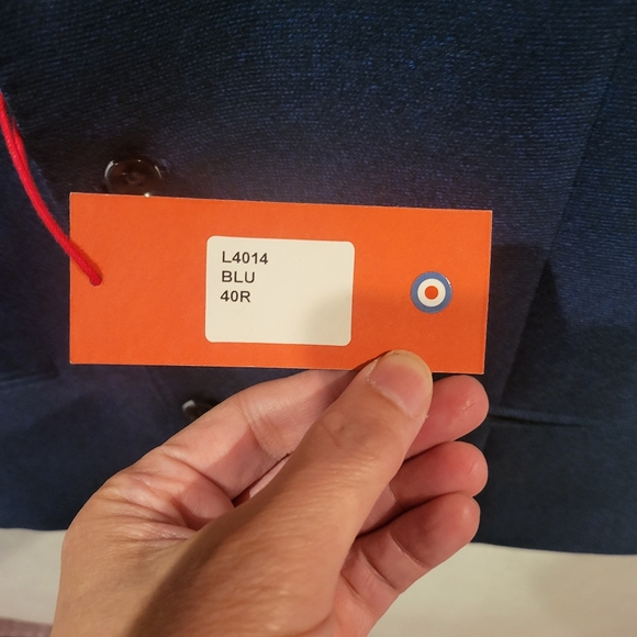 LAMBRETTA Tailored Vest with Notch Lapel - Picture 8 of 8